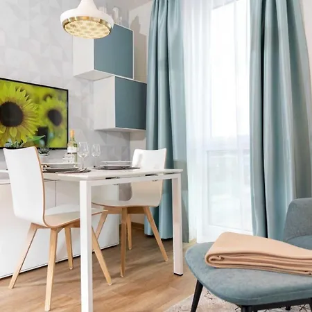 Nino-boardinghouse 19 Apartment *